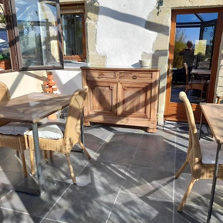 Les Hôtes du Lac, Chambres et tables d'hôtes Mandailles  Extérieur photo