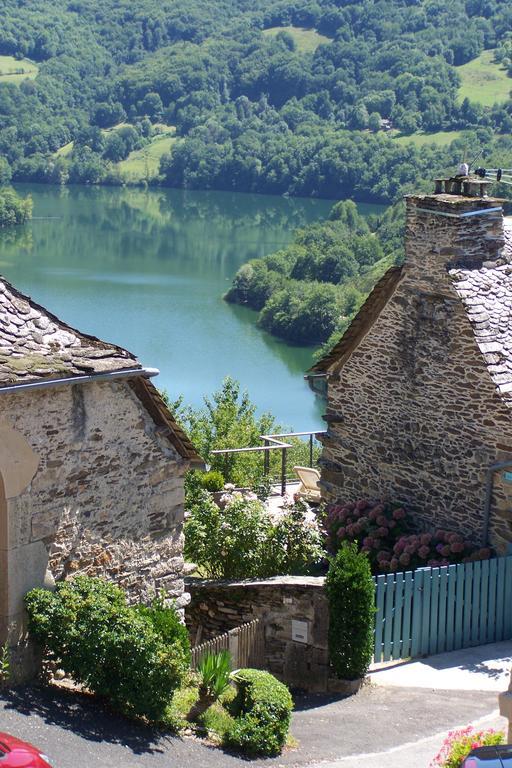 Les Hôtes du Lac, Chambres et tables d'hôtes Mandailles  Extérieur photo