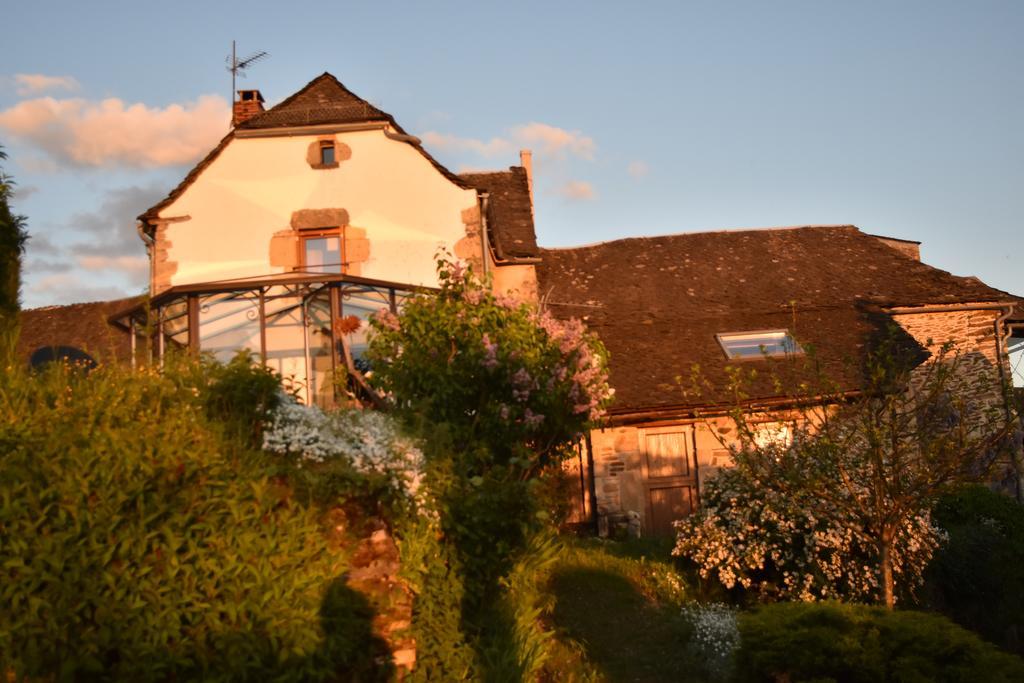 Les Hôtes du Lac, Chambres et tables d'hôtes Mandailles  Extérieur photo