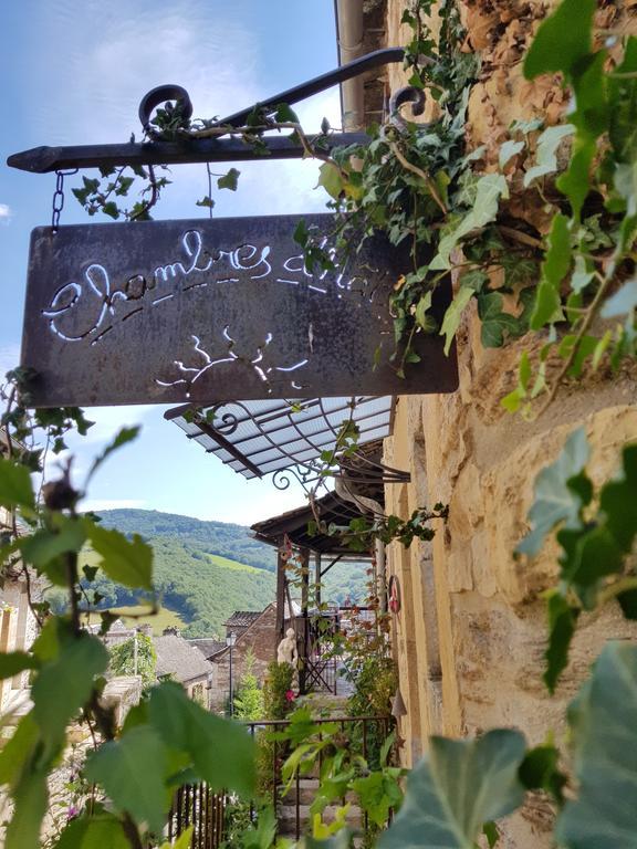 Les Hôtes du Lac, Chambres et tables d'hôtes Mandailles  Extérieur photo